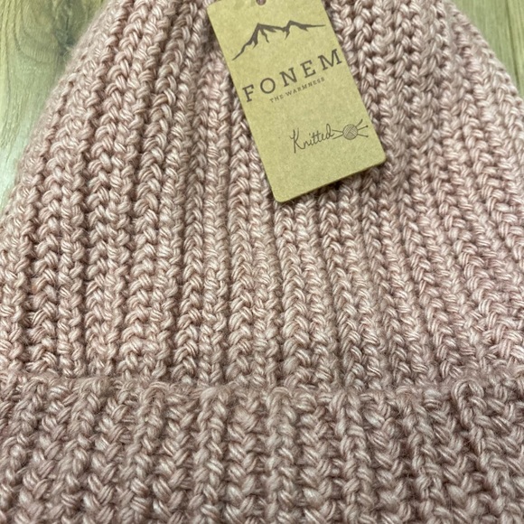 Fonem Pink Knitted Beanie with Ribbed Design and Wide Brim with scarf - Picture 2 of 5